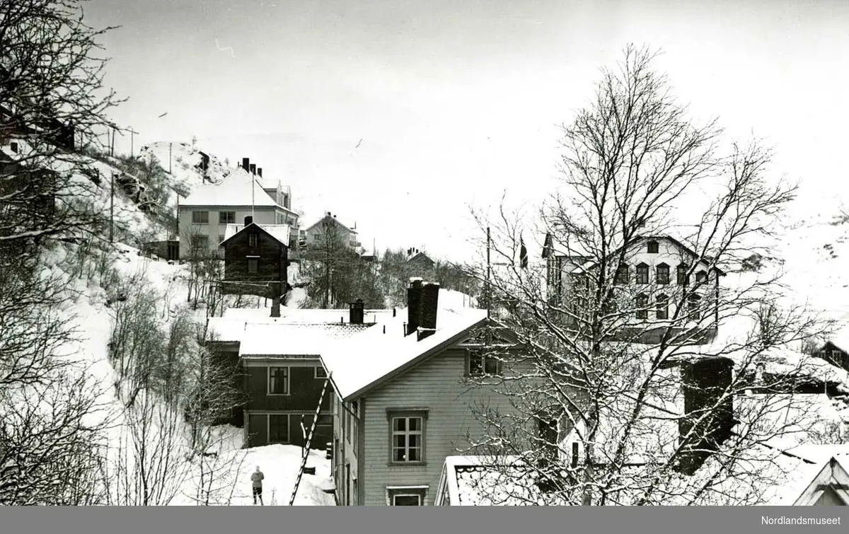 Furulund. 
Sentrale bygninger i Furulund sett fra sykehuset. Ca 1960. 

Foto Ukjent.