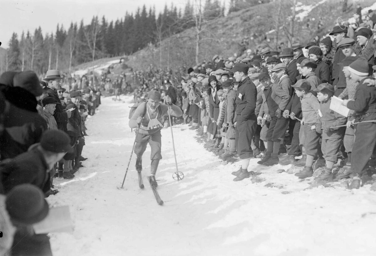 Birkebeinerrennet 1932. Start nr. 160 Martin Vangli.