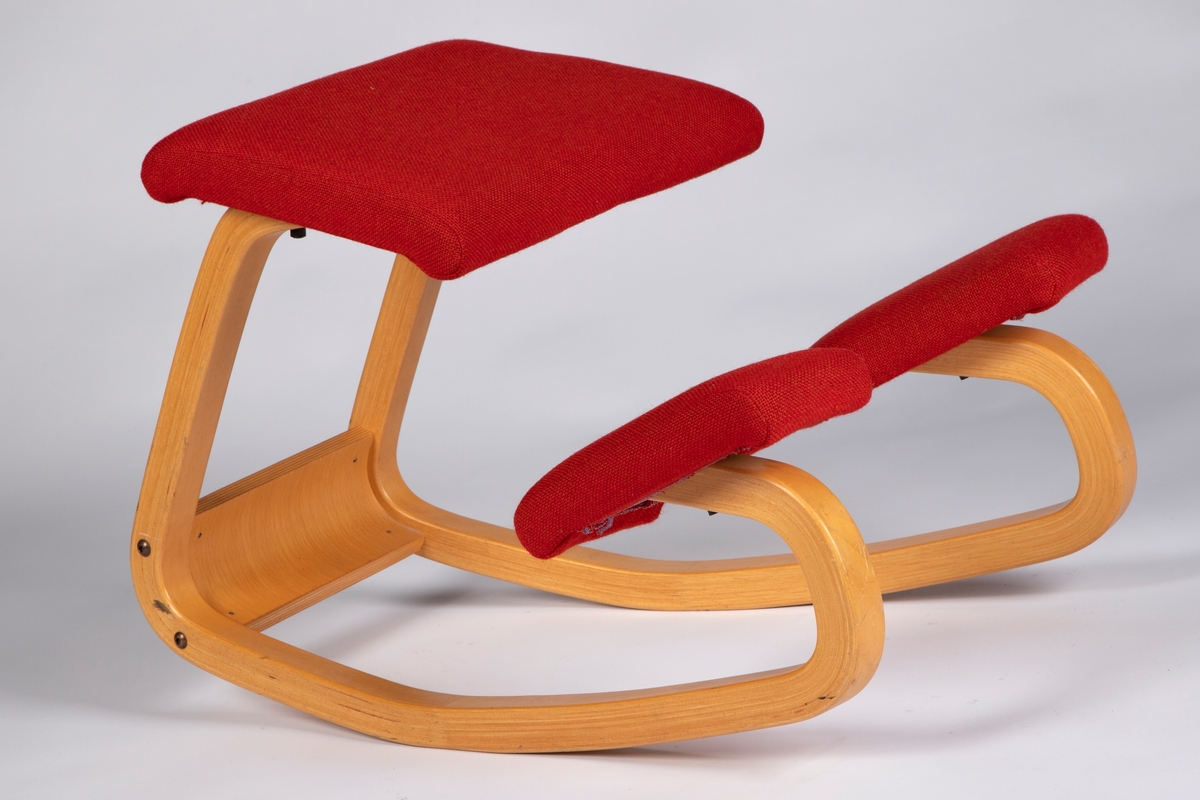 Balans Variable [Stol] - Nordenfjeldske Kunstindustrimuseum ...