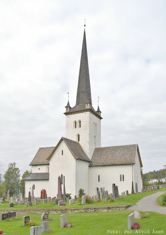 Ringsaker kirke. Foto: Per Arvid Åsen (kirkesok.no)