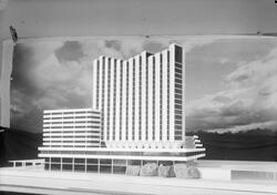 Hotell (Hilton) ark. Hovig mod. Juni - 66