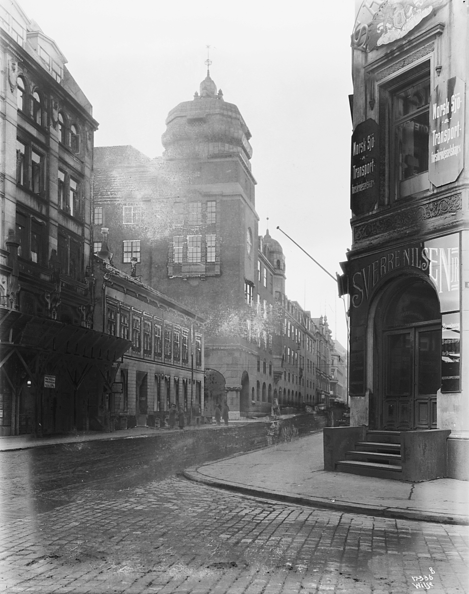 Hovedpostkontoret i Oslo, Dronningens gate 15. Fotografert 1923.