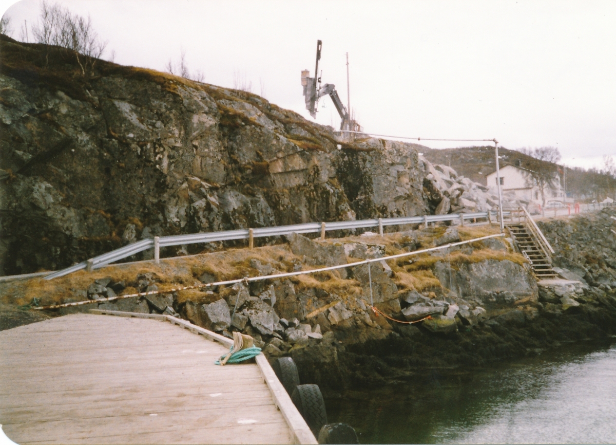 Fjellboring i Skrolsvik 1998
