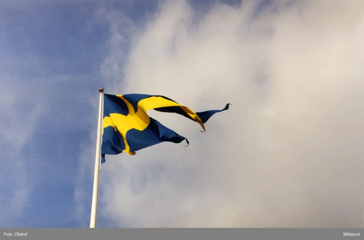 6 juni 2001, Västra lägret, Skillingaryd. Svenska flaggan.