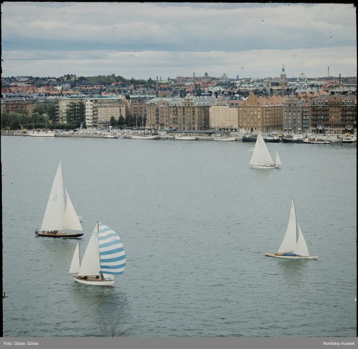 Segelbåtar på Riddarfjärden, Stockholm - Nordiska museet / DigitaltMuseum