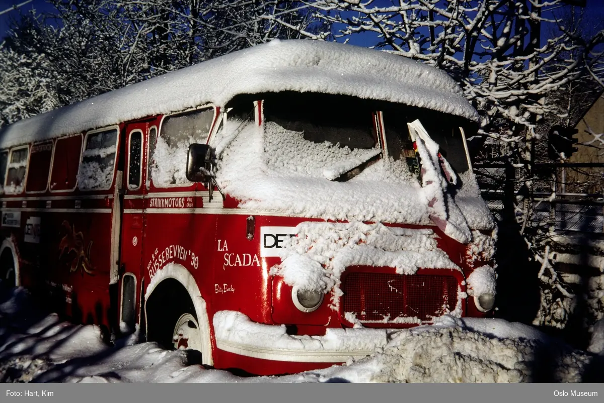 russebuss, snø