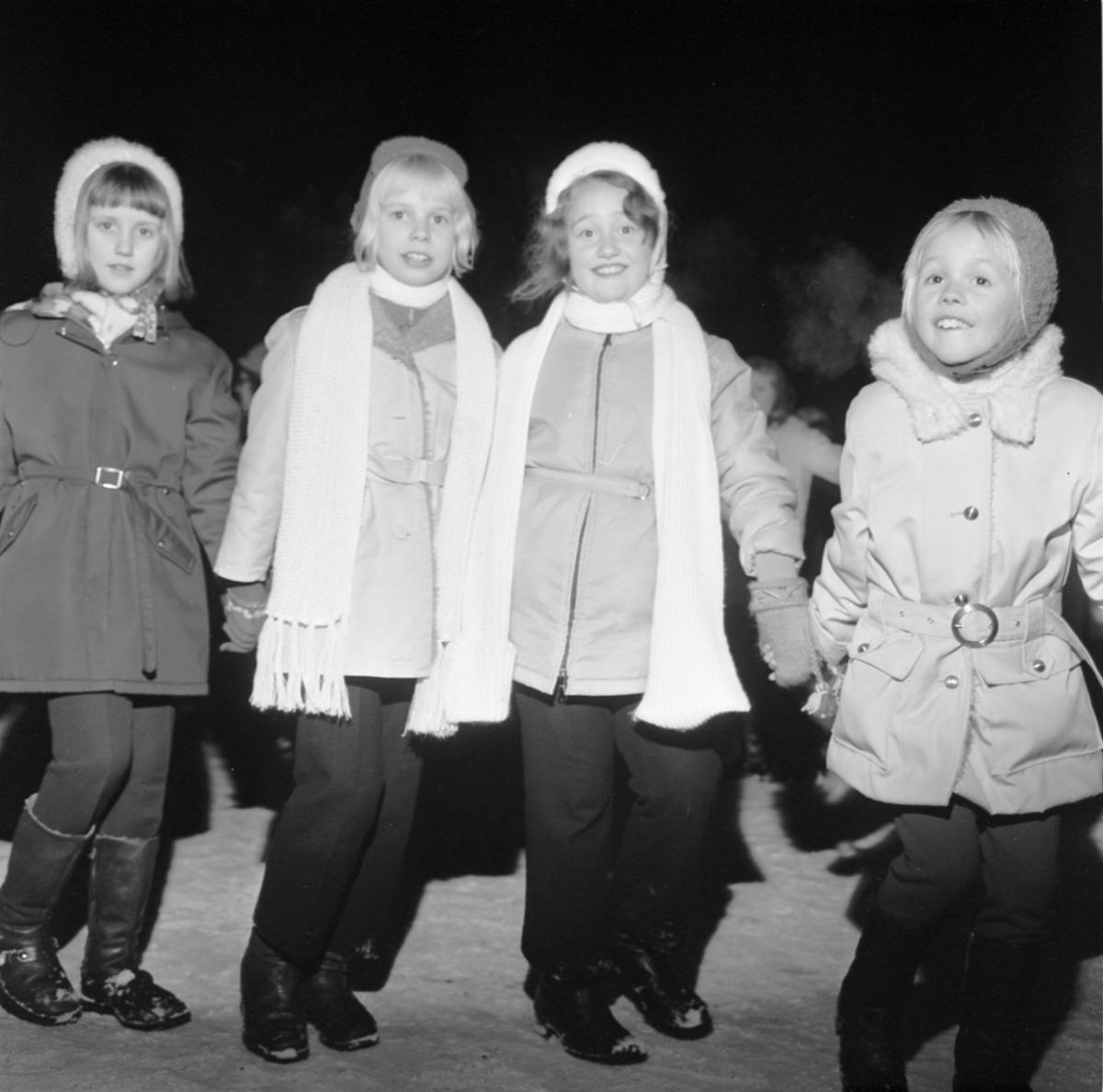 Stora torgdansen i Tierp, Uppland 1970