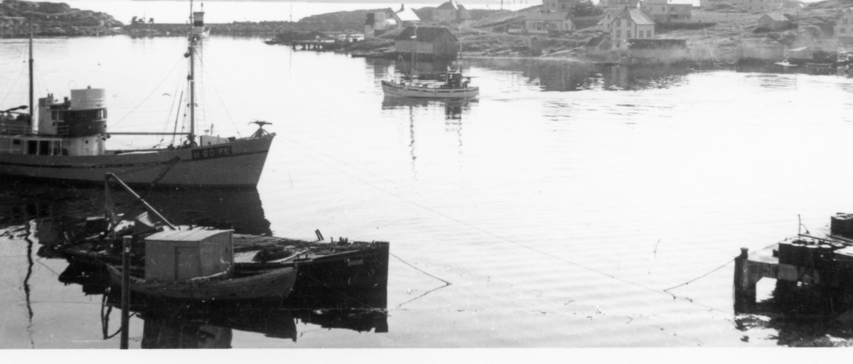 Bilde fra havneområdet på Sula, Froen, Frøya.