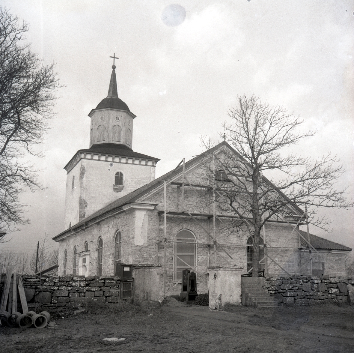 Renovering av Bredsättra kyrka.