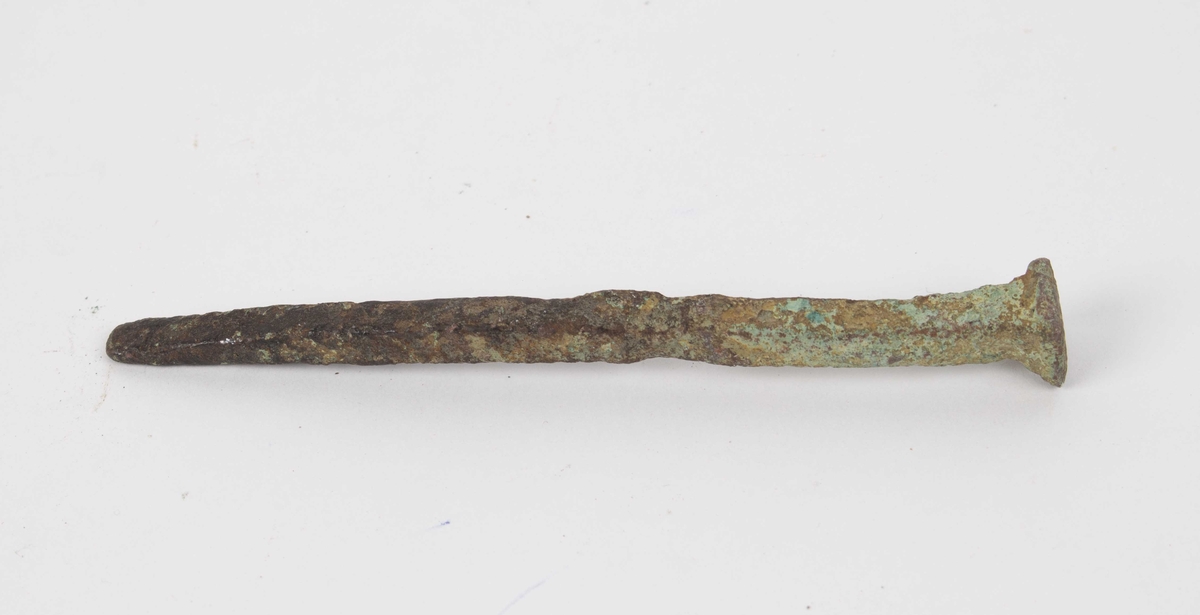 Kobberbolt funnet fra vrak funnet ved Dyrøy, Fjell kommune