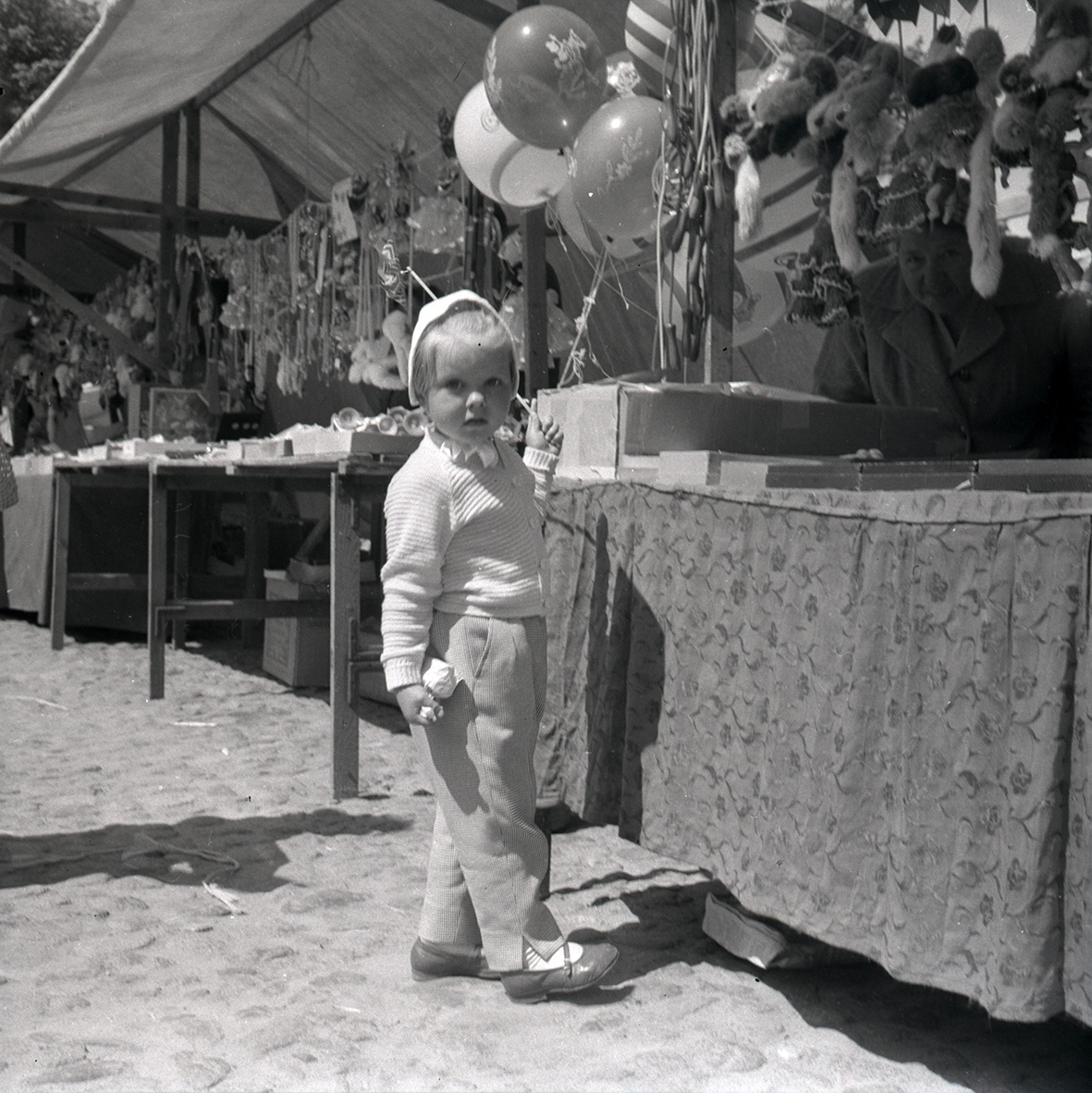 Barn på Algutsrums marknad.