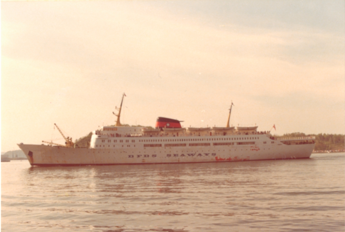 M/S England (b.1964, Helsingør Skibsværft og Maskinbyggeri A/S, Helsingør)
