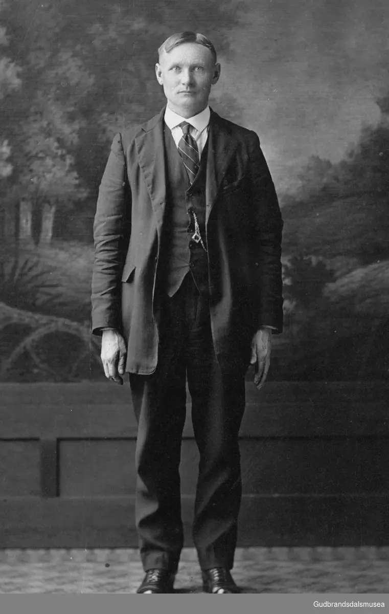 Jon Lien (f. 1882)