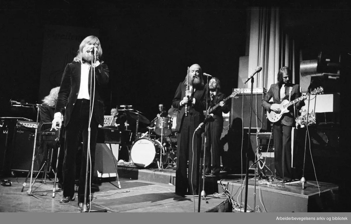 Spellemannsprisen 1973 på NRK TV. Bandet Popul Vuh med Jan Teigen i front.