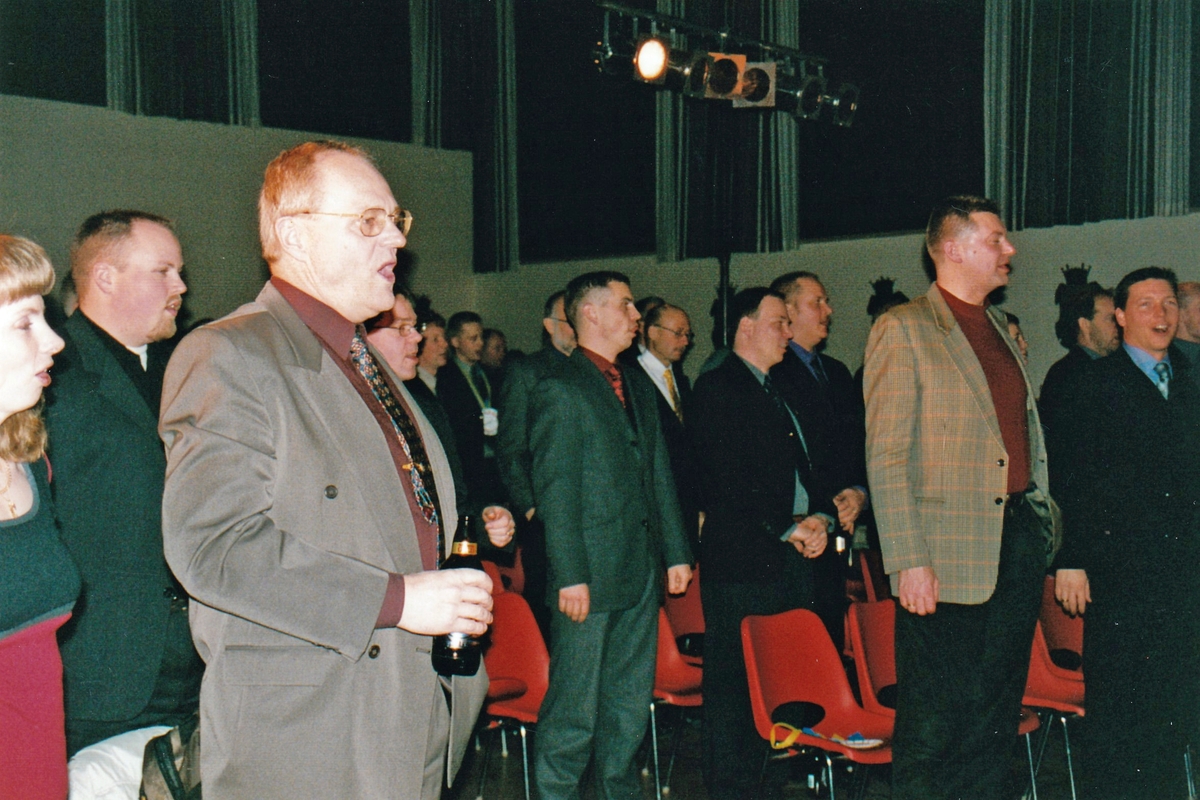 Spex på T 2, december 2001. Närmast: Jan-Håkan Otterberg