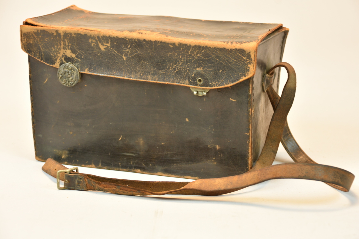 Väska för lådkamera Kodak Junior No. 3., i läder.