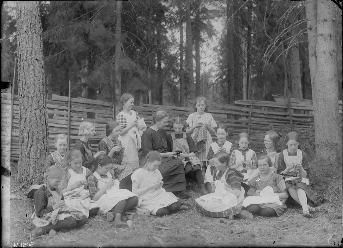 Klass på Vändle skola i Tortuna 1926 - Västerås Stadsarkiv / DigitaltMuseum