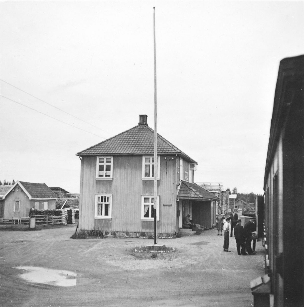 Finstadbru stasjon, sett fra et av de siste ordinære tog på Aurskog-Hølandbanen