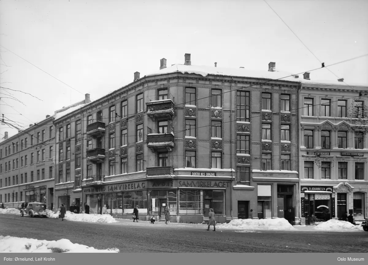 bygårder, Oslo samvirkelag, avdeling 12, R. Johannesen kransebinderi, mennesker, biler, snø