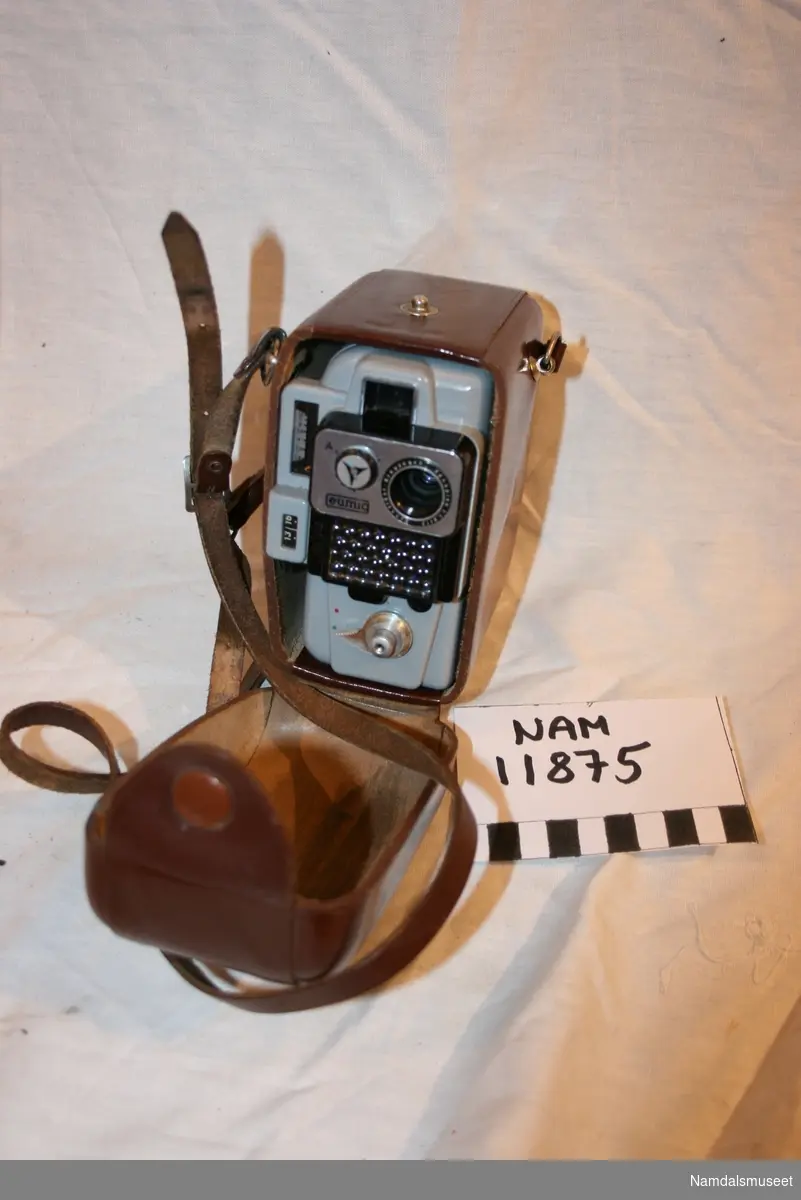 Filmkamera i original integrert etui