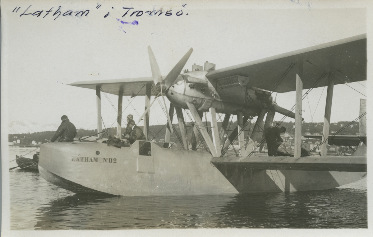 Latham i Tromsø. Flyet ble brukt under Amundsens redningsaksjon etter Nobile i 1928.