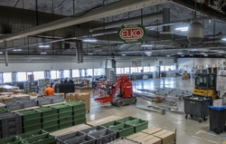 Halvtømt fabrikkhall februar 2022, ELKO i Åmot i Modum