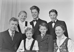 Lars og Gerda Valla med barn