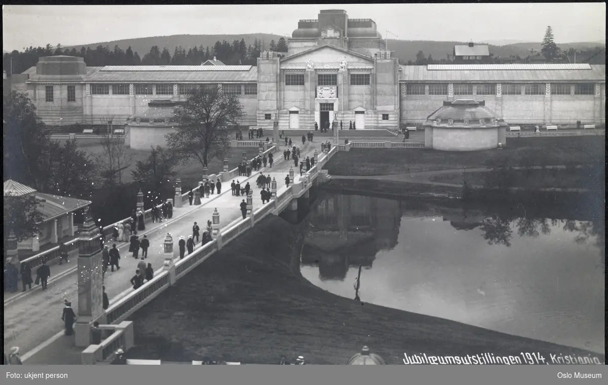 Jubileumsutstillingen 1914, bro, mennesker, Industrihallen, dam