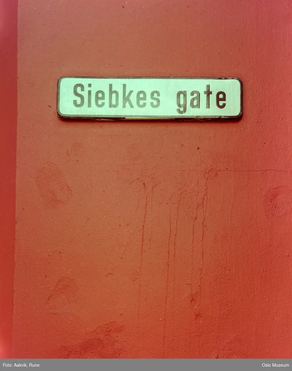 bygård, vegg, gateskilt: Siebkes gate