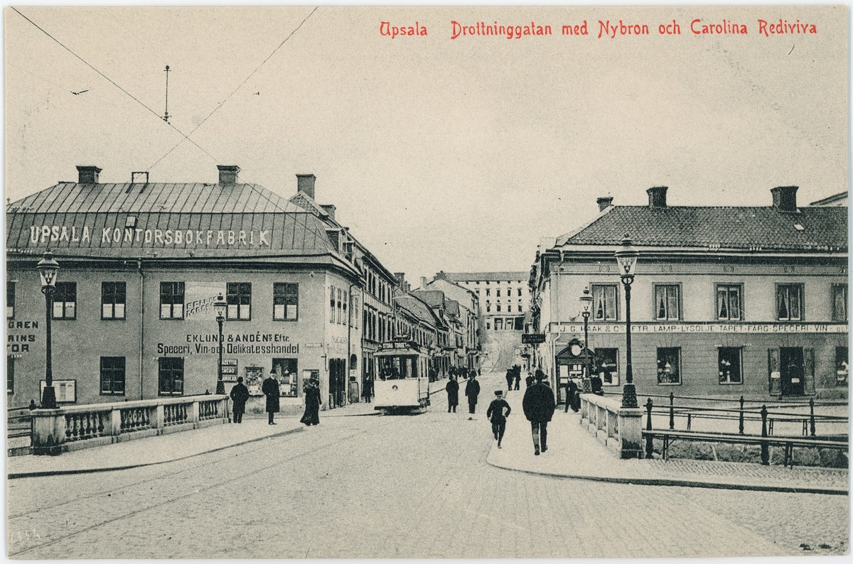 Brevkort - Drottninggatan med Nybron och Carolina Rediviva, Uppsala