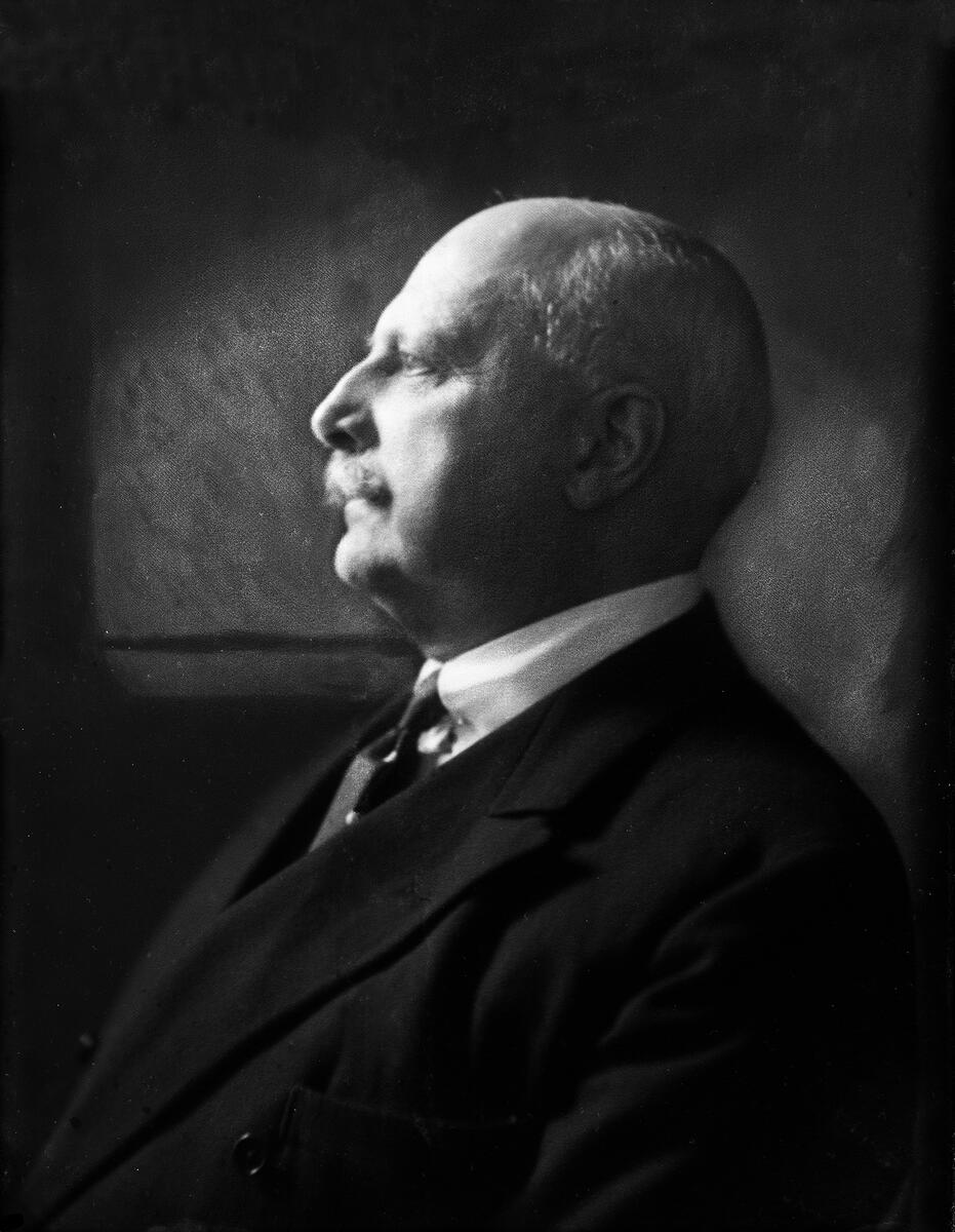 Portrett av diplomaten Fritz Wedel Jarlsberg.