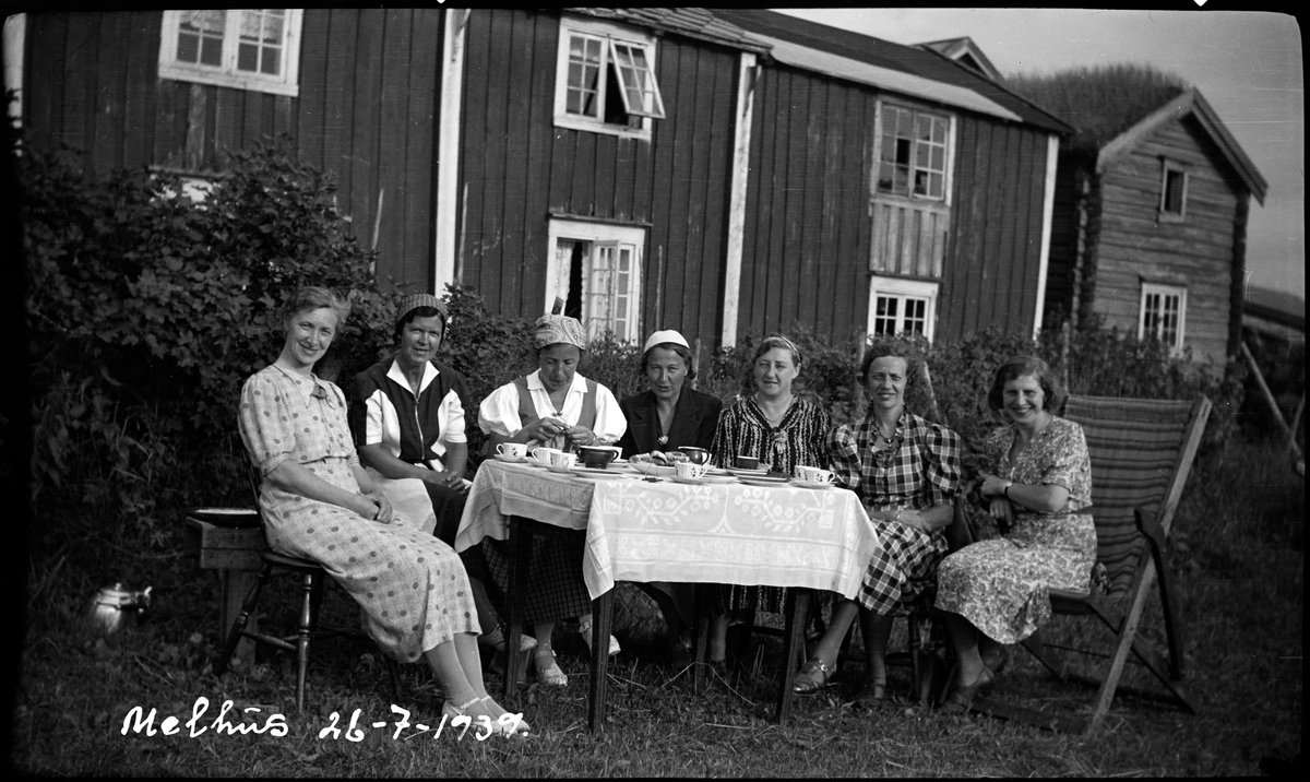 Kvinner ved Gimse gård