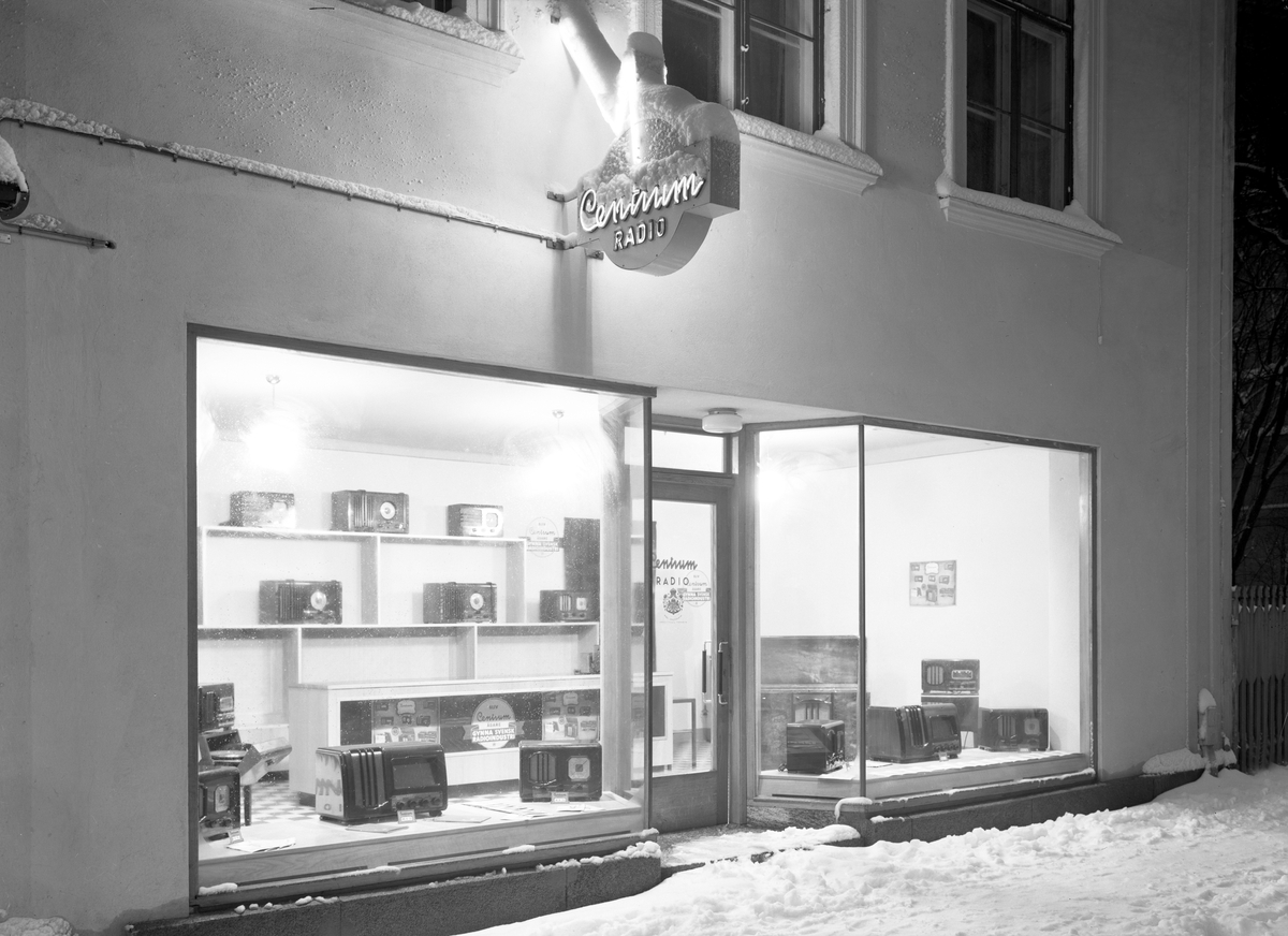 Centrum radio med adress Västra Torggatan 24, året 1939.