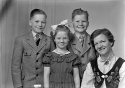 Anna Kristiansen med familie