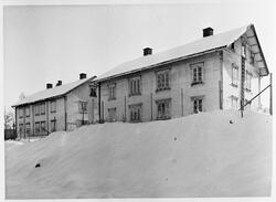 Arbeiderboligene på Raufoss fotografert ca. 1968. Senere rev