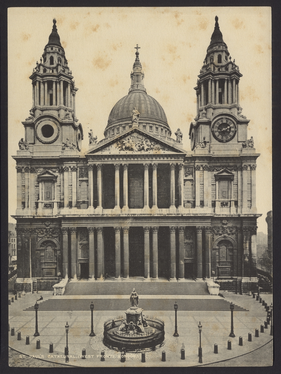 Bilden visar den västra fasaden av Sankt Paulskatedralen i London