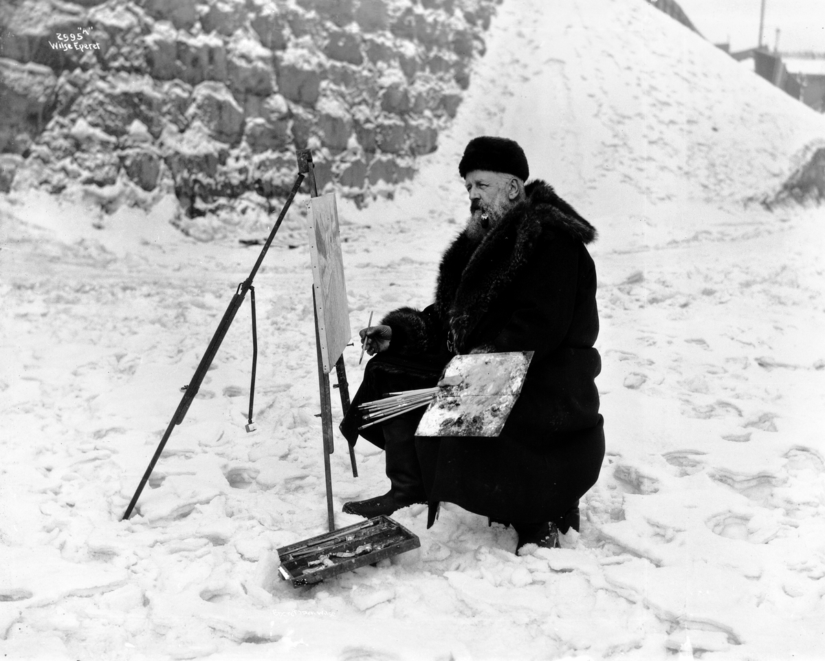 Fritz Thaulow maler utendørs på vintertid