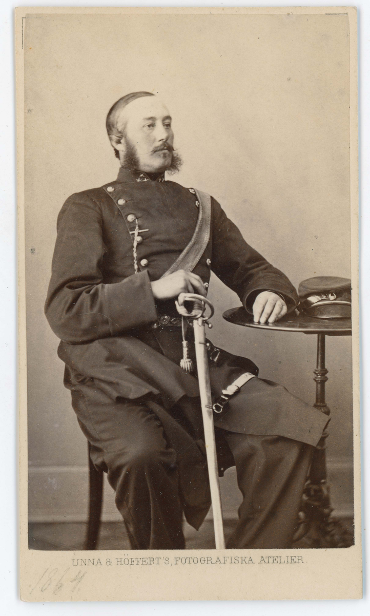 Porträtt på Fritz Lindberg. Kapten vid Göta artilleriregemente.