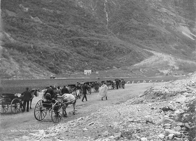 Prot: Sognefjorden - Nærøfjorden Keisern landende i Gudvangen, 15. Juli 1902