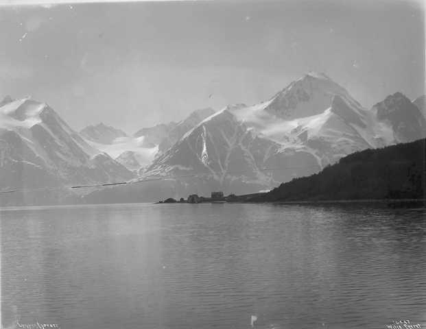 Prot: Lyngenfjorden med Havnes 1909