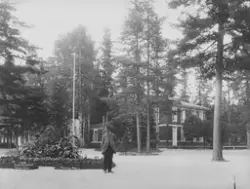 Prot: Modums Bad - Pladsen foran Kontoret 10. Aug. 1903