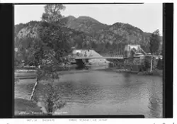 Prot: Bakke bro over Siraaen, bygget 1844