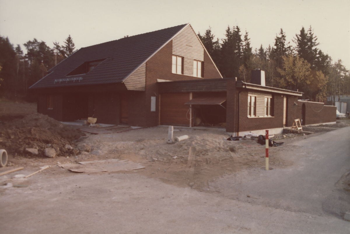 Bilderna är tagna av byggfirman Anders Diös AB, 1975-10-27.
