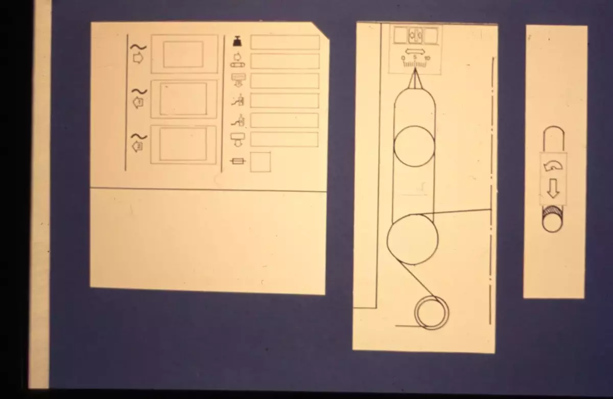 Diabilderna visar etikettskrivaren C402. Design av kåpor och paneler.