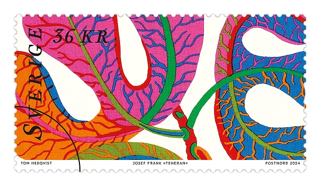 Josef Frank skapade tyget "Teheran" som här återbildas som ett av fem frimärken ur frimärkshäftet "Formklassiker". Ett av fem frimärken med fem olika motiv med valören 36 kronor.