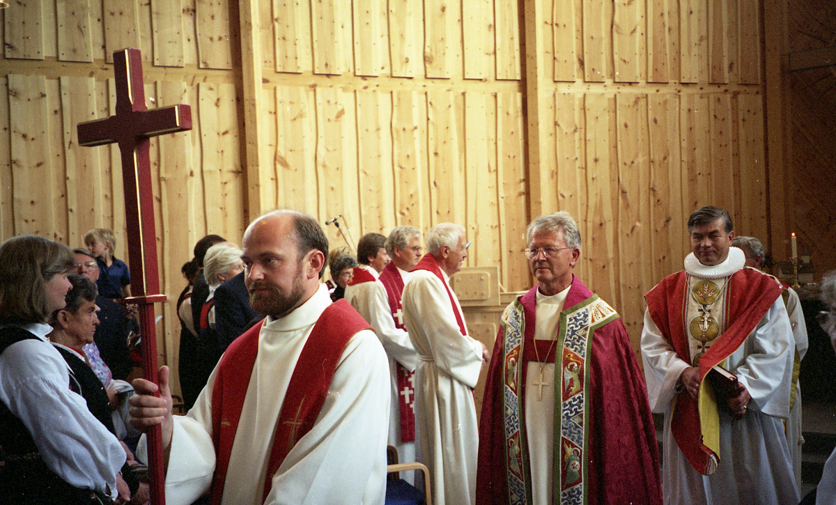 Kirke
Nes fjellkirke. Vigsling 16. august 1994.
