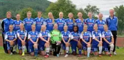 Nesbyen Idrettslags fotballag jenter 16 år 2013. Fra venstre