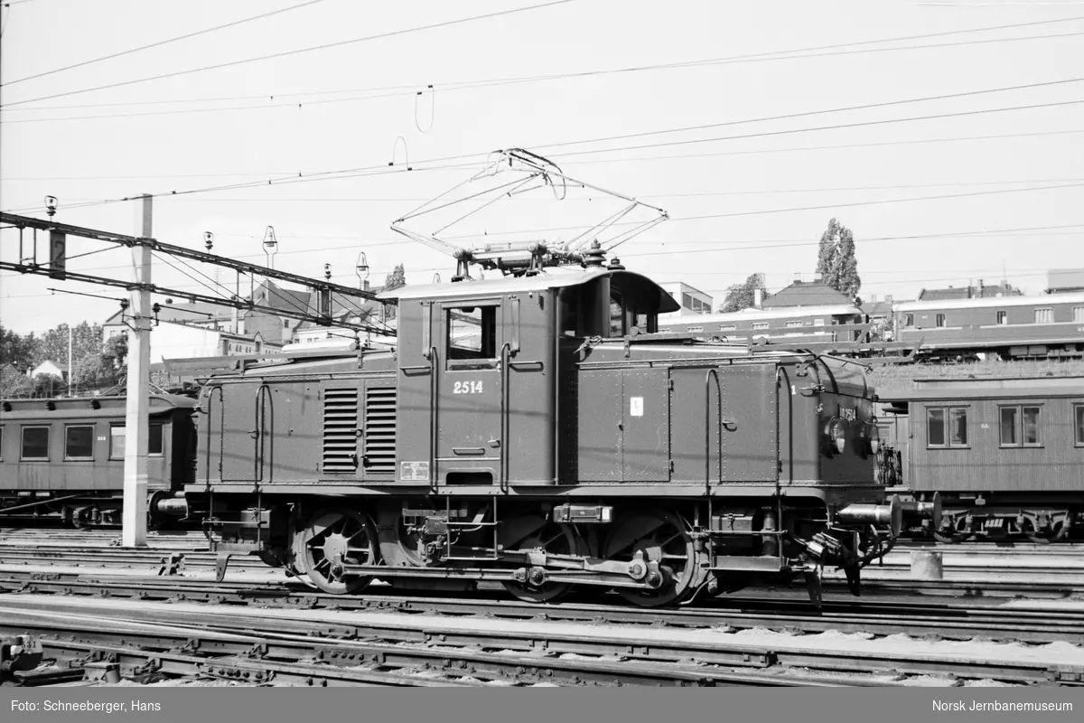 Elektrisk lokomotiv El 10 2514 i Lodalen i Oslo