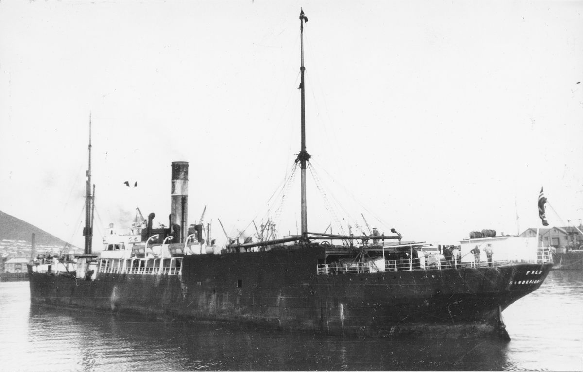 D/S Falk (Flytende hvalkokeri)(Ex. Roald Amundsen, Sandhurst, Toronto, Saint Enoch)(b.1891, Palmer’s Shipbuilding & Iron Co. Ltd., Newcastle-on-Tyne)