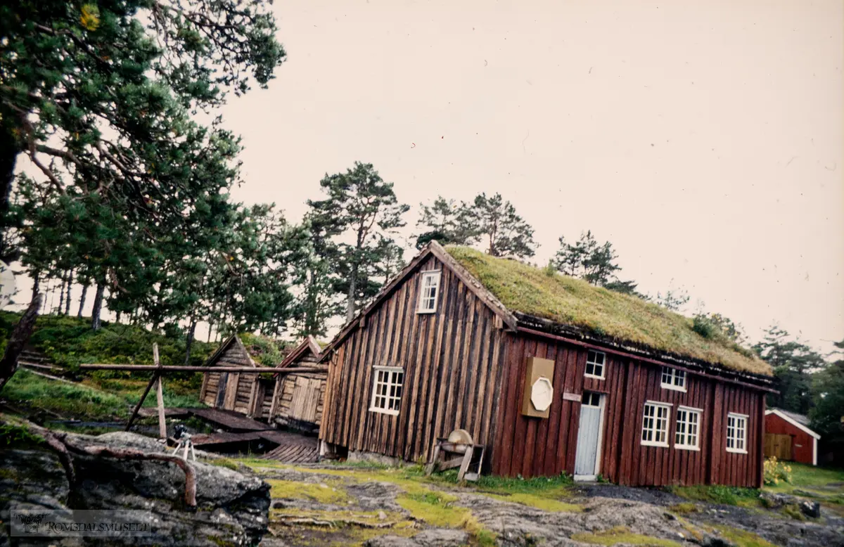 Bjørneremsstua..Fiskerimuseet på Hjertøya 1981.